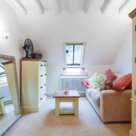 Converted Chapel, Stunning Sea & Mountain Views! Penmaenmawr Экстерьер фото