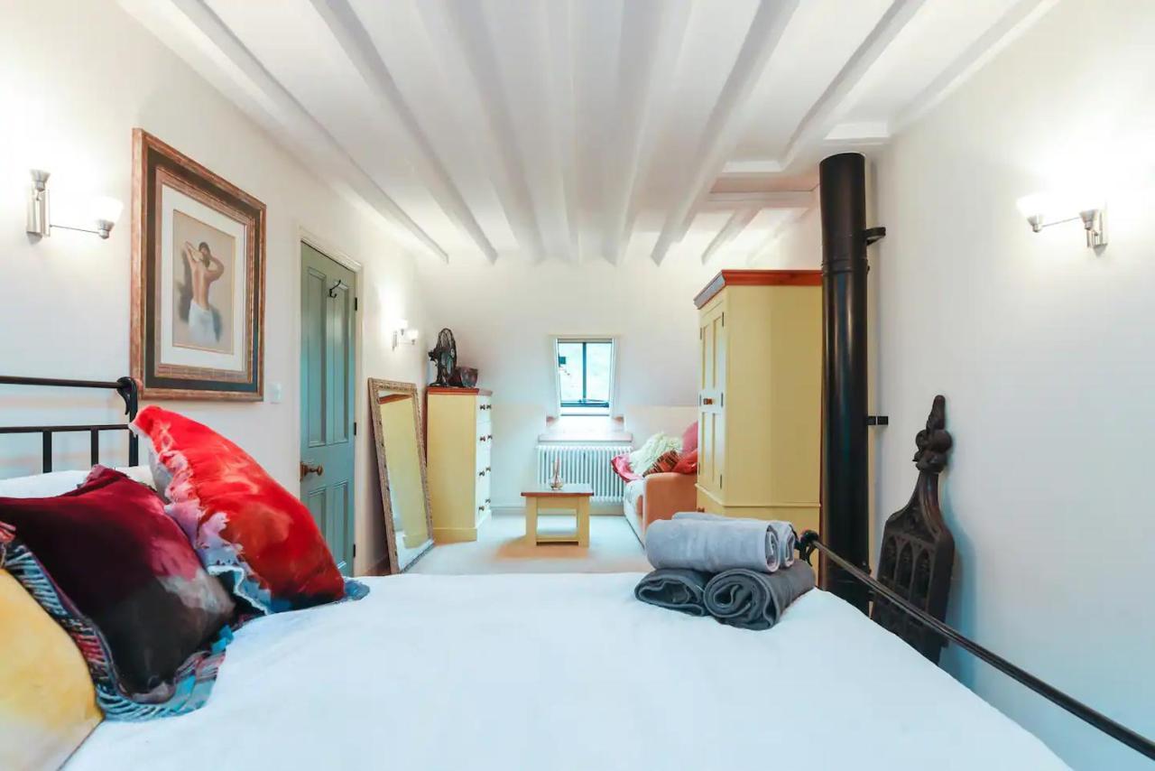 Converted Chapel, Stunning Sea & Mountain Views! Penmaenmawr Экстерьер фото